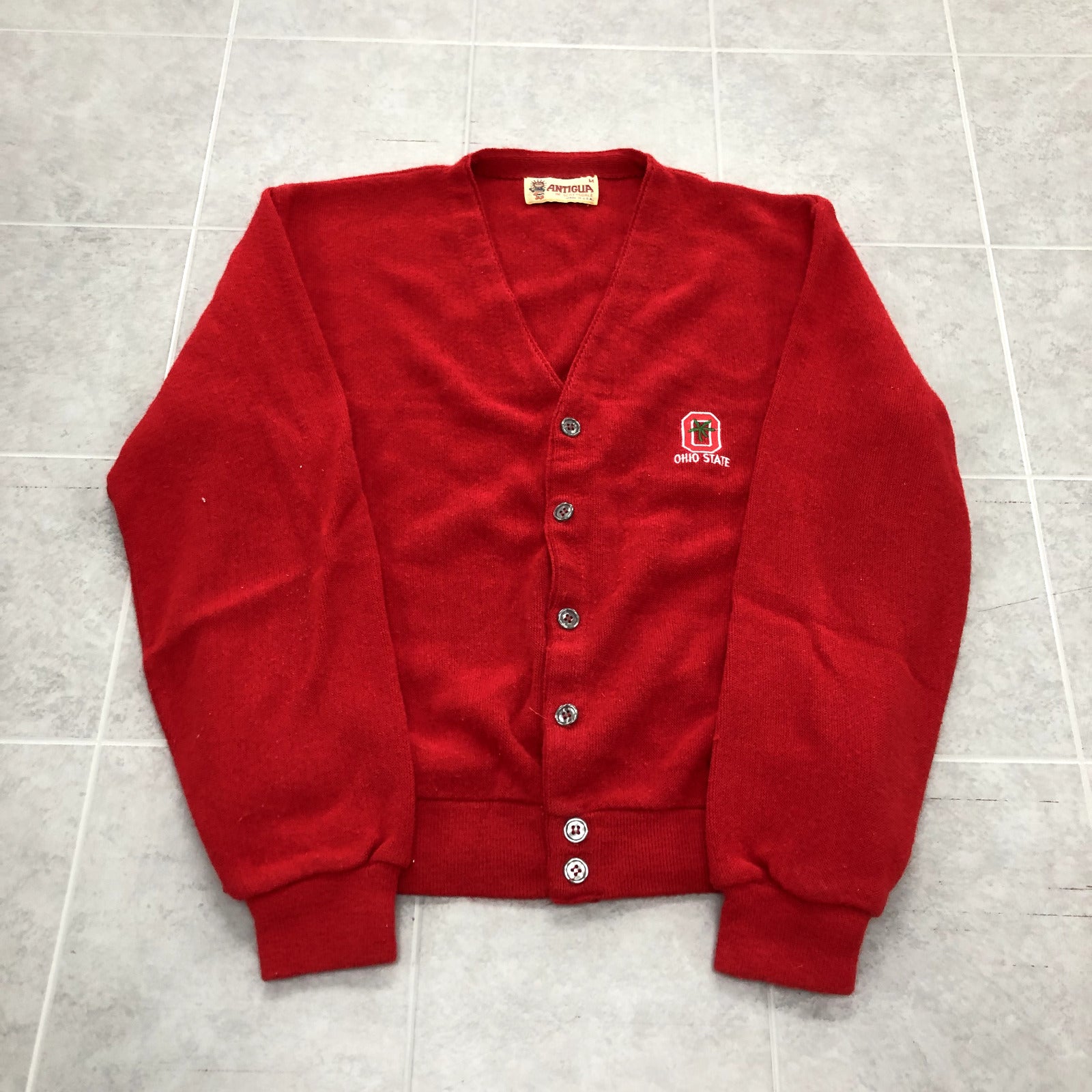 Vintage Antigua Red Long Sleeve Button Up Ohio State Cardigan Adult Size M