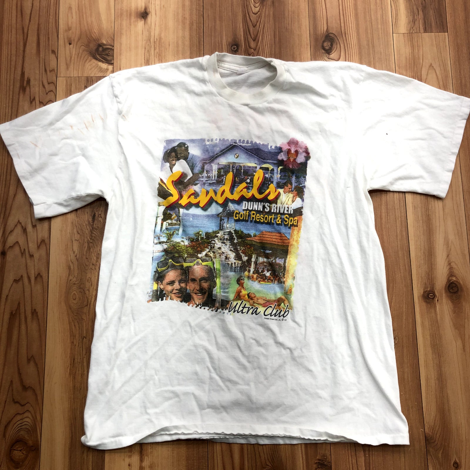 '99 Vintage Unbranded White Sandals Dunns River Golf Resort T-Shirt Adult Size S