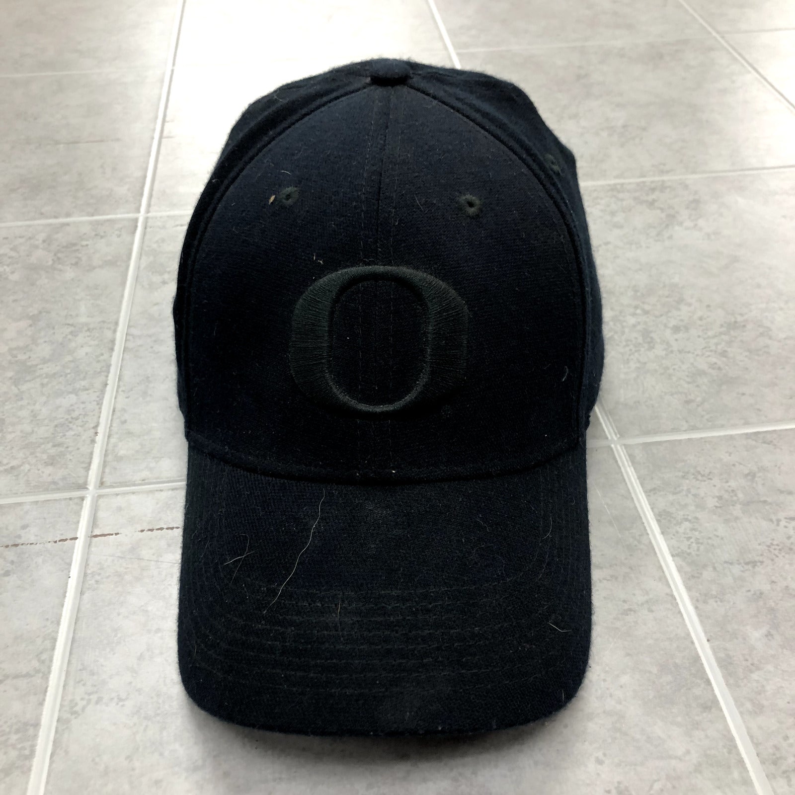Nike Team Black Graphic Oregon Duck Fitted Baseball Cap Adult Size M/L