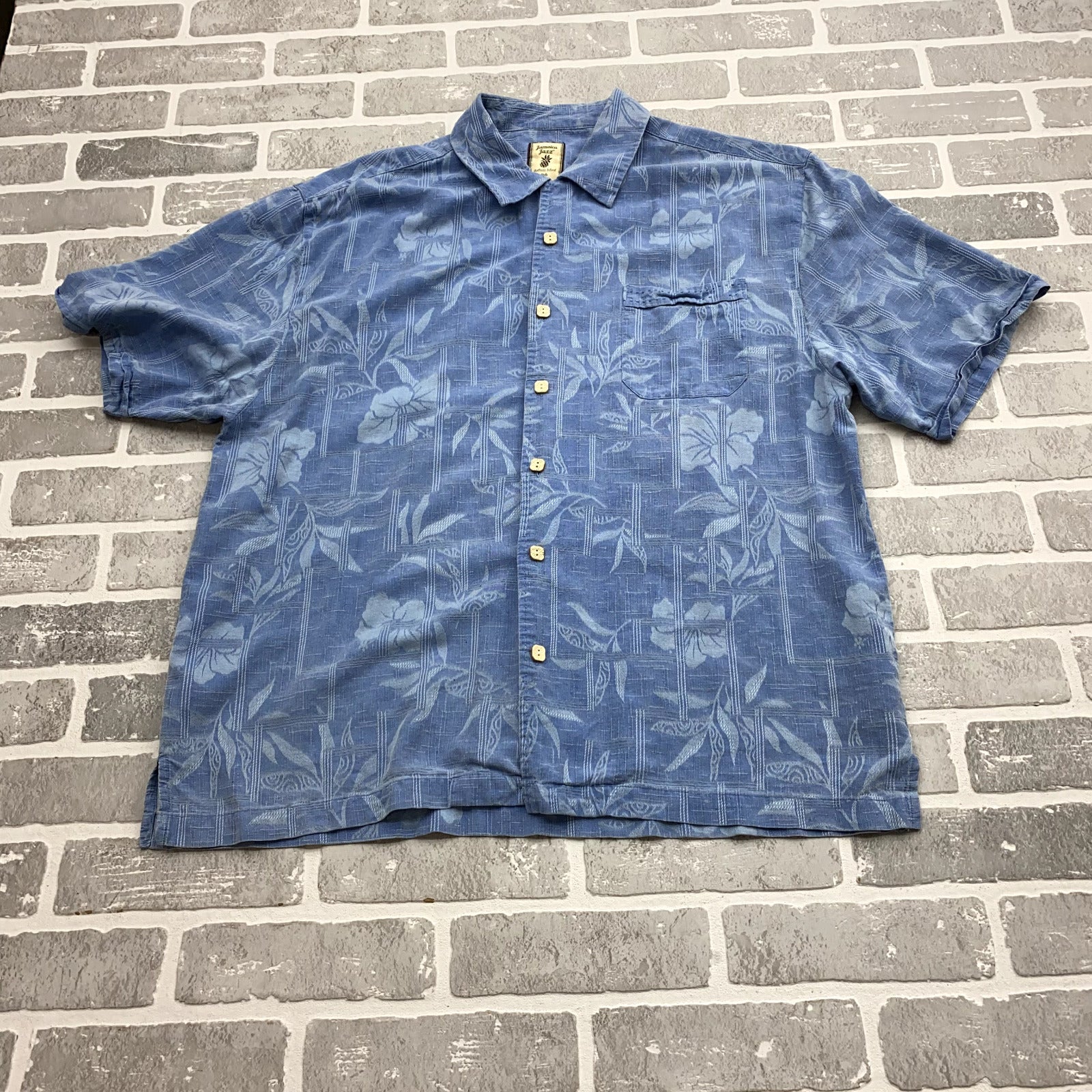 Jamaica Jaxx Blue Hawaiian Floral Short Sleeve Button Up Silk Shirt Men Size XL