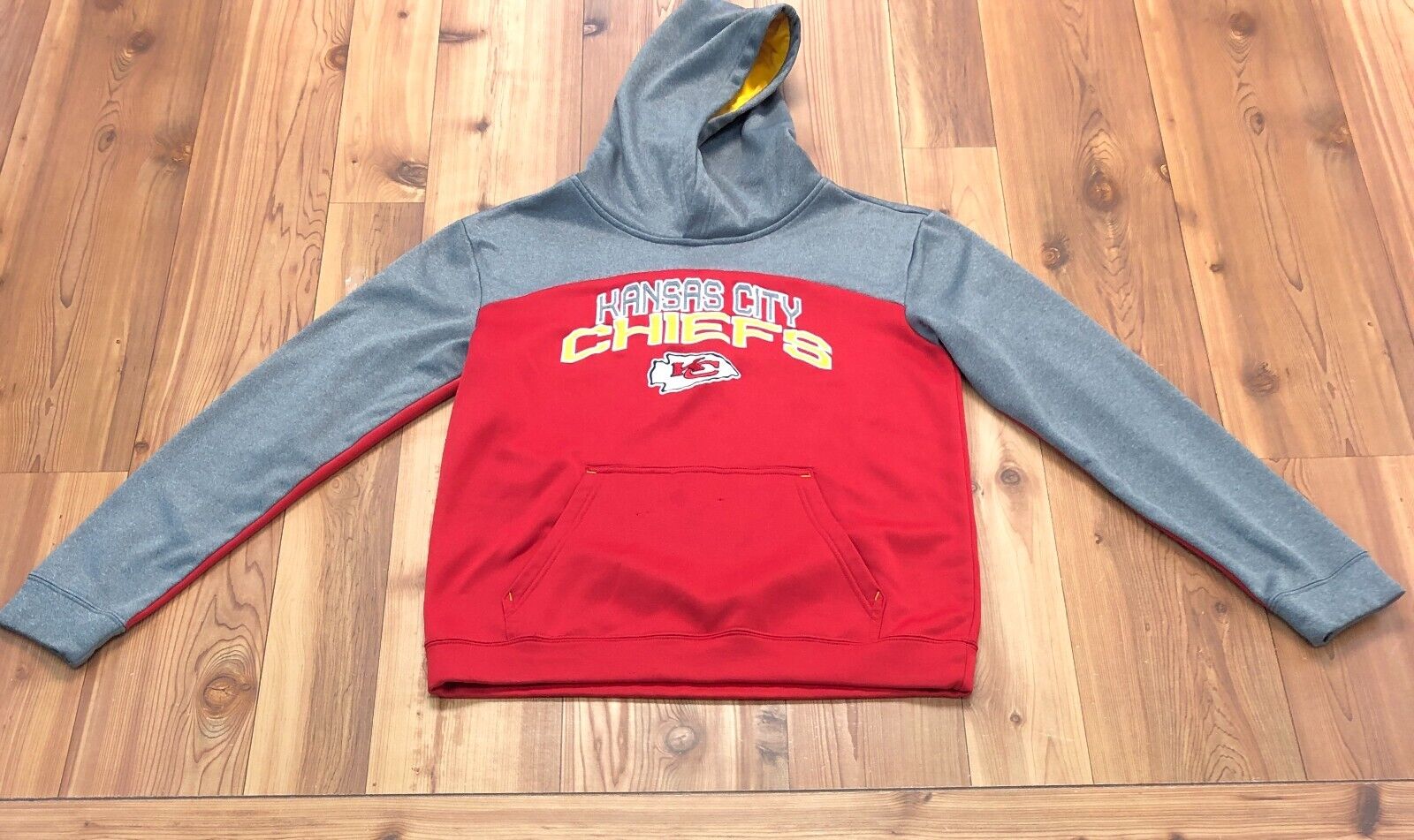 NFL TEAM APPAREL Red Multicolor Kansas City Chiefs Pullover Hoodie Youth Size XL