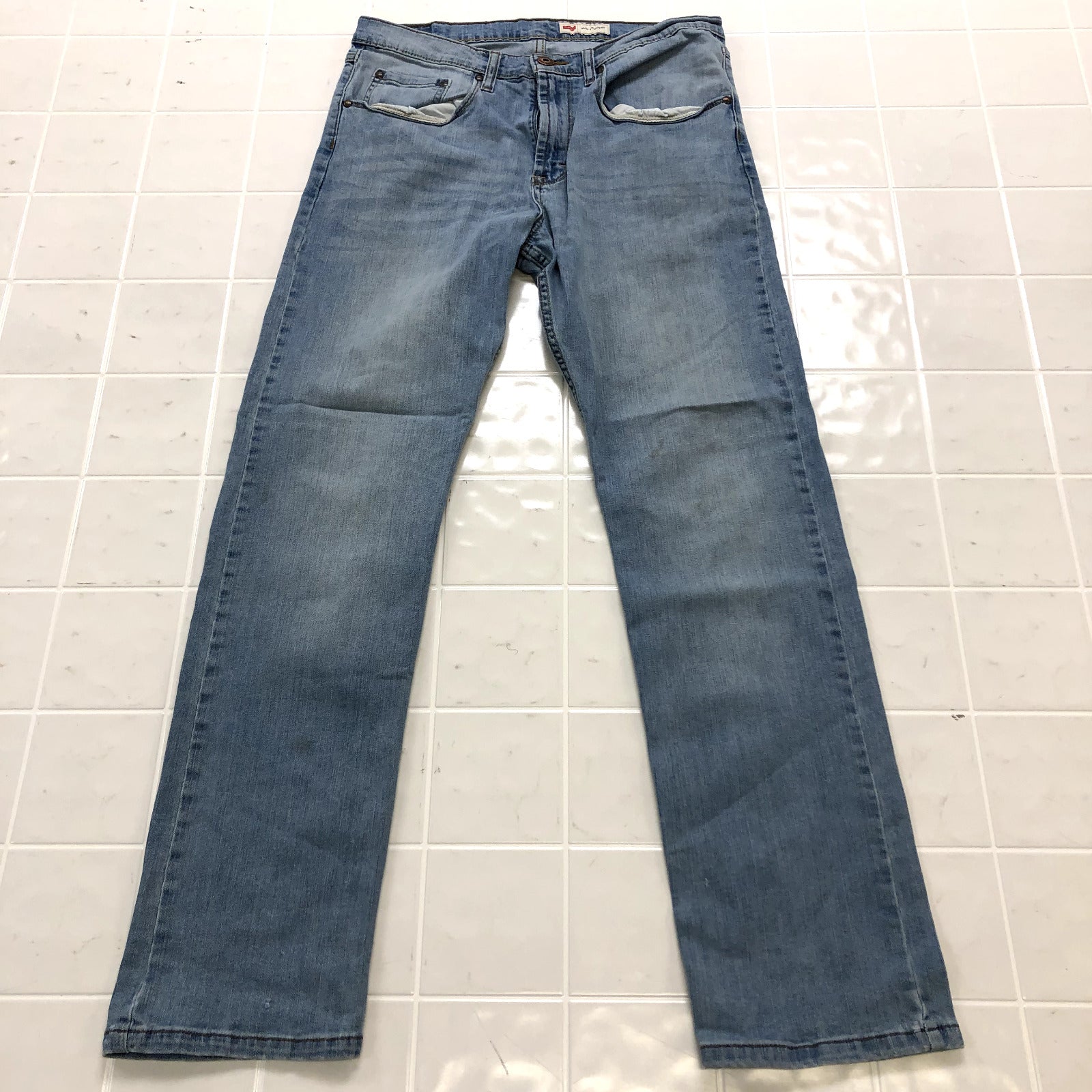 Wrangler Blue Denim Flat Front Straight Slimming Jeans Adult Size 33X32