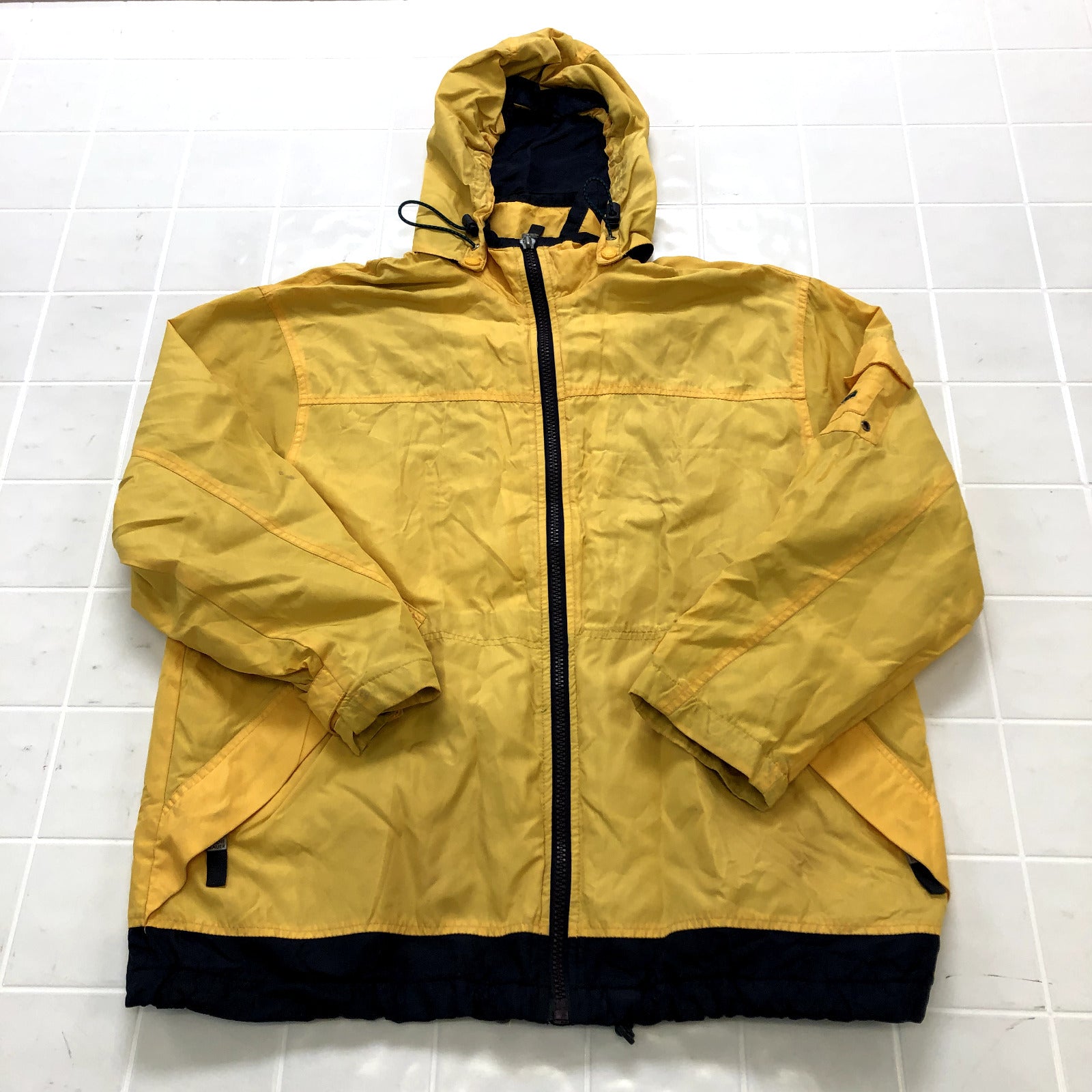 Retro Eddie Bauer Yellow Lined Regular Fit Hooded Nylon Jacket Adult Size M