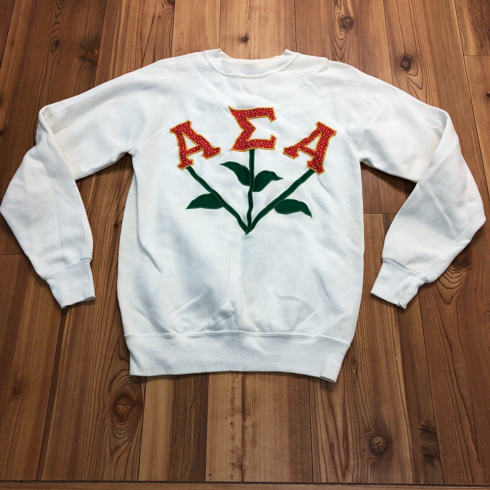 Vintage Unbranded White Alpha Sigma Alpha Long Sleeve Sweatshirt Adult Size M