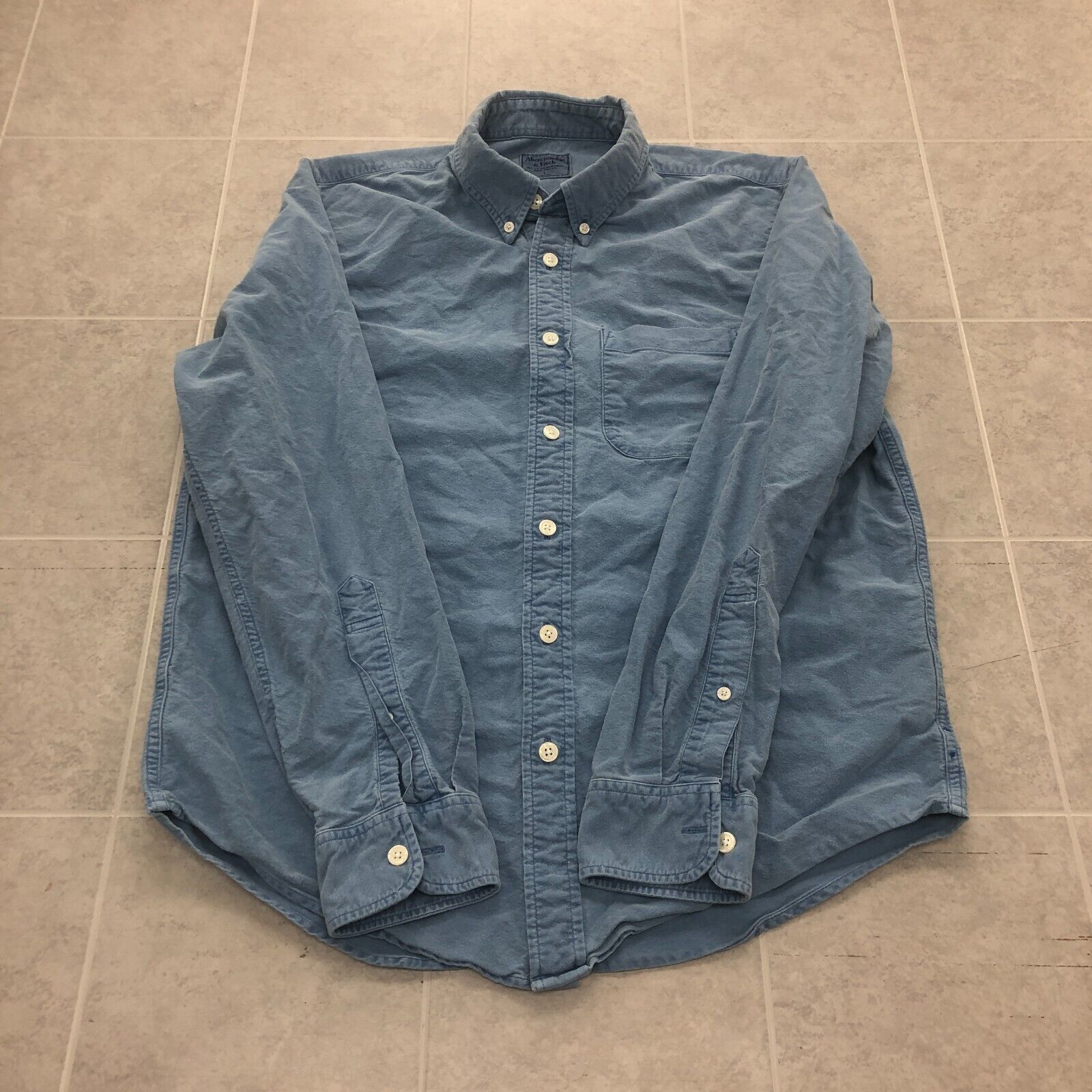 Abercrombie & Fitch Blue Casual Long Sleeve Button Up Shirt Adult Size L