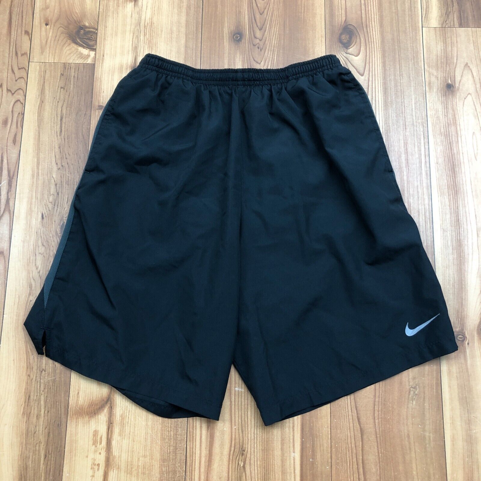 Nike Black Striped Dri-Fit Elastic Waist Athletic Fit Shorts Adults Size M