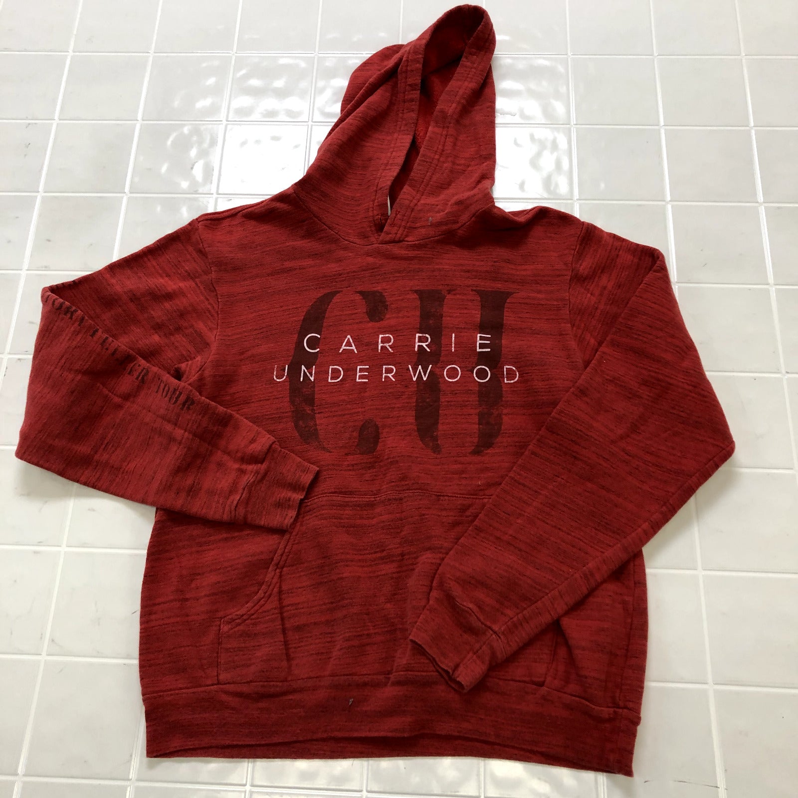 Carrie Underwood Red Graphic Logo Regular Fit Casual Hoodie Adult Size M