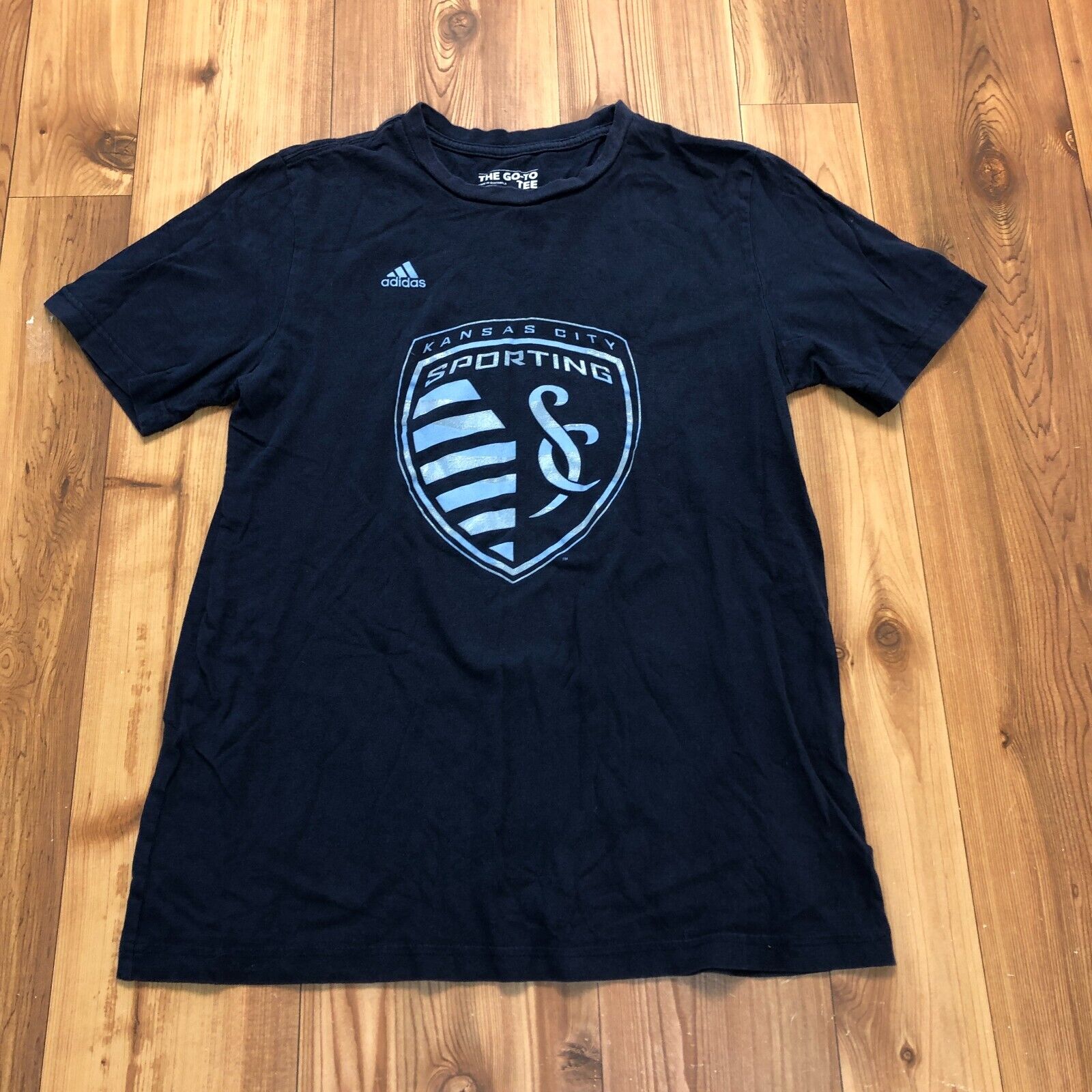 Adidas Blue THE GO-TO TEE SPORTING KC MLS Short Sleeve Shirt Youth Size XL 18