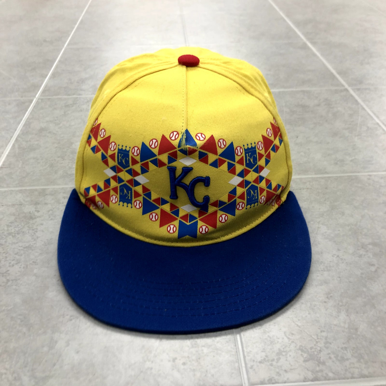 Melonwear Yellow Snap Back Graphic KC Royals Patterned Hat Adult One Size
