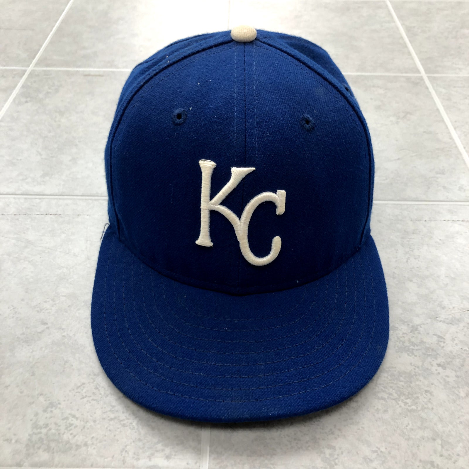 NEW ERA Blue Graphic Kansas City Royals Fitted Baseball Cap Adult Size 7 1/4