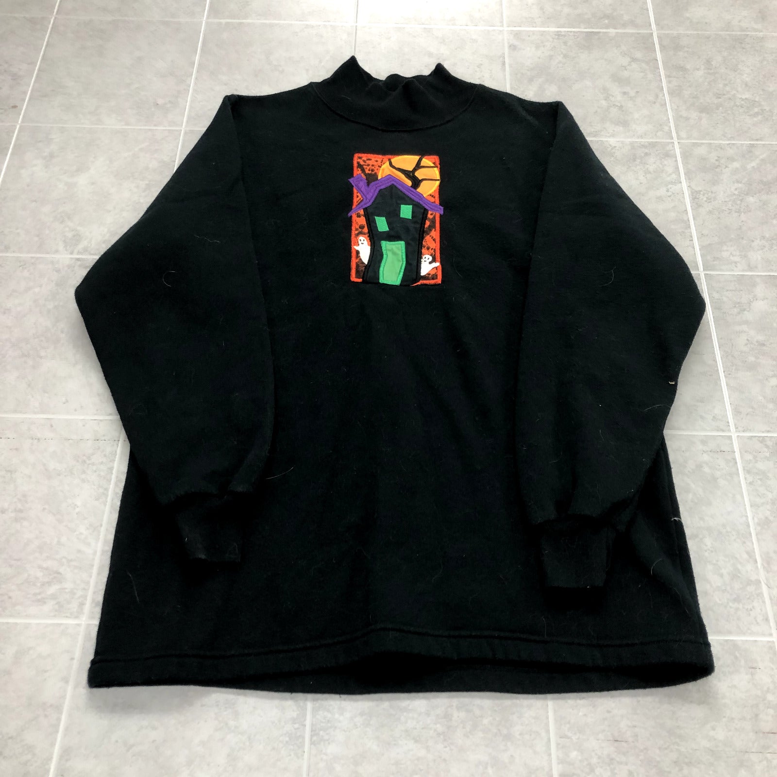 Vintage Hearts Designs Black Long Sleeve Halloween Sweatshirt Adult Size S