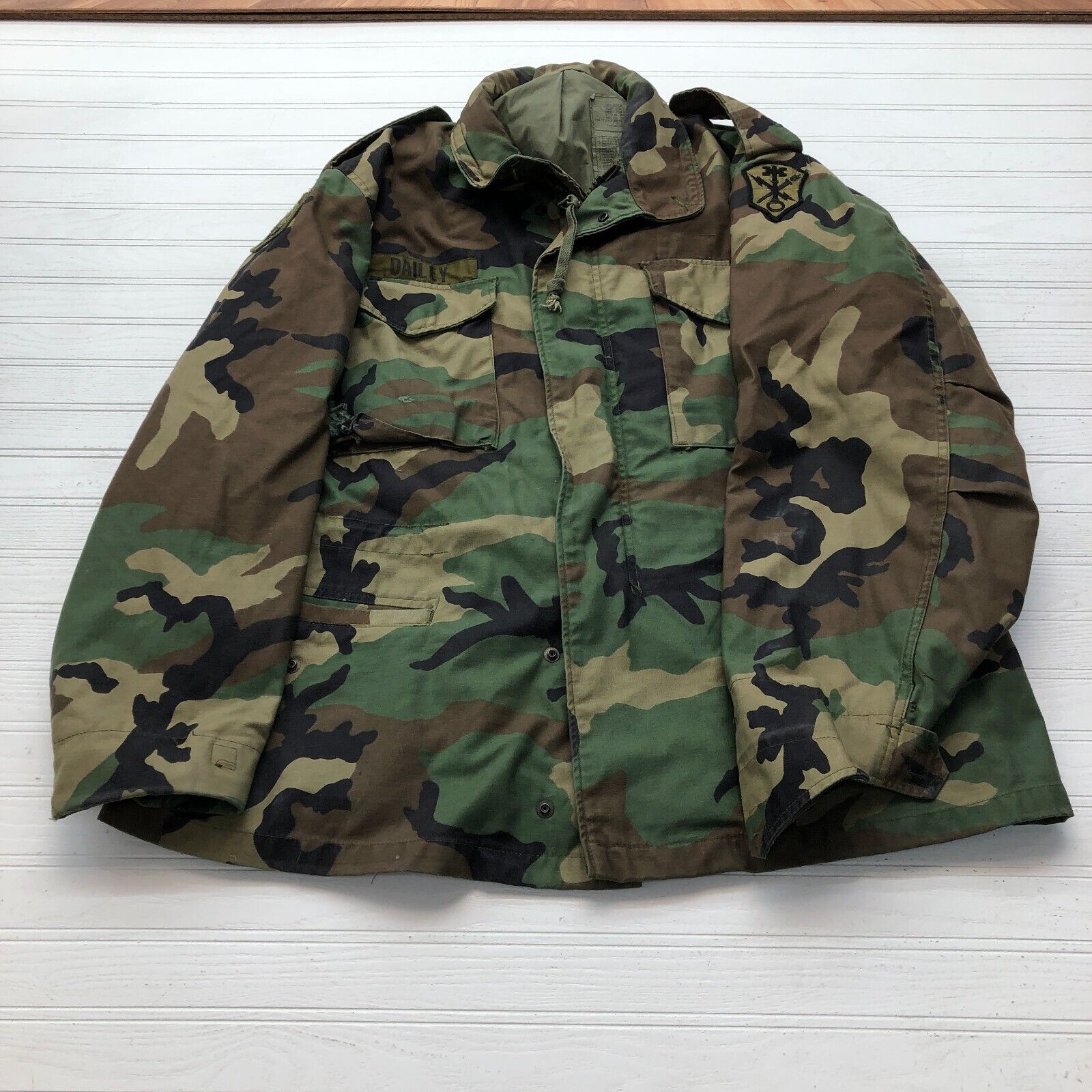 Camouflage Heavy Hunting Military Coat With Zipped Hood Mens Size Large