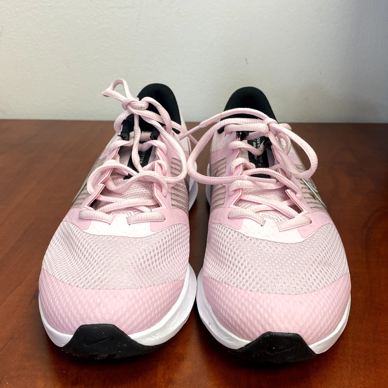 Nike Downshifter Light Pink Solid Mesh Toe Low Top Running Shoes Women Size 7Y